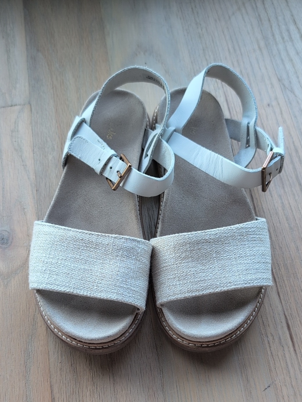 Clarks Cream Linen-Textured Platform Sandals with Gold Buckle